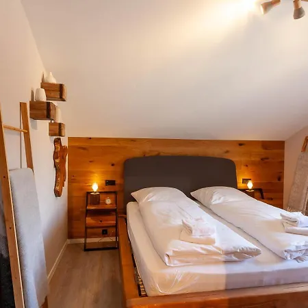 Aussichts-punkt Mit Waermekabine Und Traumblick Braunlage